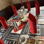 Braeustuebl Und Haus Boutique * Selb