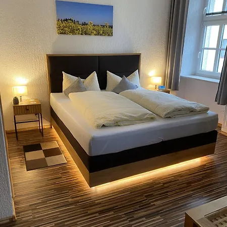 Braeustuebl Und Haus Boutique *