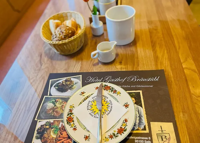 Braeustuebl Und Haus Boutique * Selb