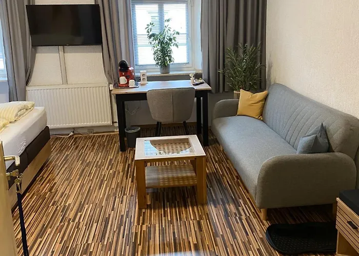 Braeustuebl Und Haus Boutique Otel Selb