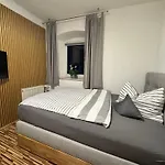 Braeustuebl Und Haus Boutique זלב