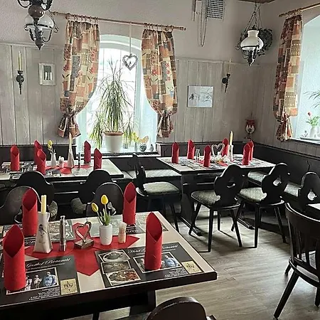 Braeustuebl Und Haus Boutique